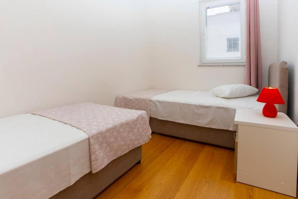 מאקרסקה Apartments Vladimir #3 מראה חיצוני תמונה