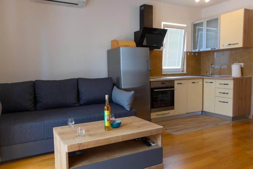 מאקרסקה Apartments Vladimir #3 מראה חיצוני תמונה